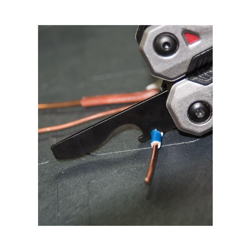 Stanley Fatmax 16-in-1 Multi-tool -  FMHT0-72414